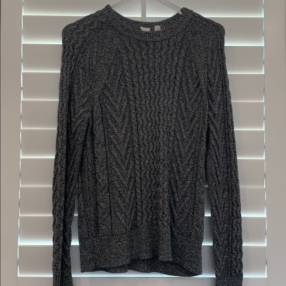 GAP sweater